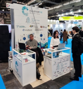 Stand Cluster TIC Asturias y Nodo Smart Cities e Iot de Asturias en FITUR